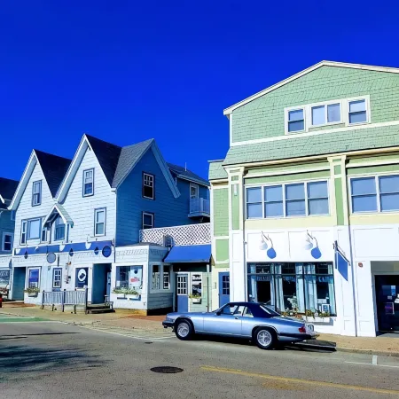 ⭐ SandDollar Suite - Private Deck with Gorgeous Views of Onset Beach ⭐