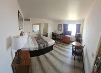 North Coast Inn - Parking
