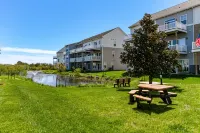 🏖️BAY VIEW TOWN HOME WEST OC SPACIOUS 3 BD/4 BA POOL  DOG FRIENDLY  FREEWIFI 🩴 - Pools