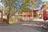 Prime Unit with Red Rock Views, Free EV Charging - 2-Star