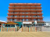 Americana Hotel Boardwalk Hotels near Old Pro Golf