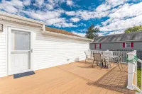 Cozy Beach Cottage just minutes from historic Cape May Pet Friendly! - 4-stjärniga