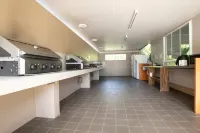 Tropical Hibiscus Caravan Park - Wifi