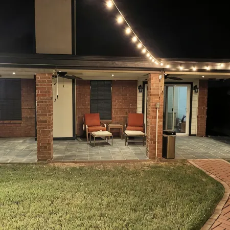 The Corner Spot with a hot tub!!