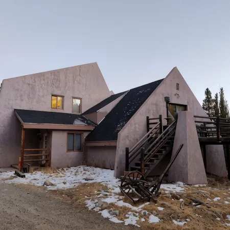 Spacious Mountain Home with Hot Tub on 10 Acres, Nearby Skiing