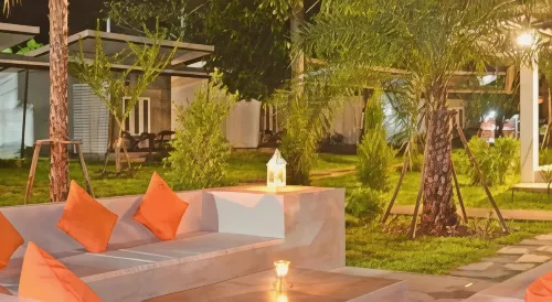 V Valley Resort - 4-Star
