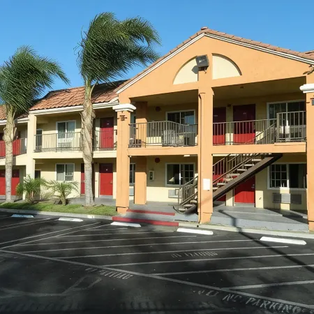 Welcome Inn Corona