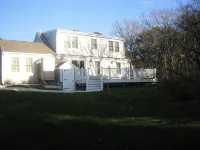 Chatham walk to Cape Cod beach - 3-Star