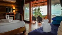 Ten Moons Lipe Resort - bar