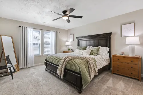 The Meridian Manor | Private 4 Bedroom Home - Villaer