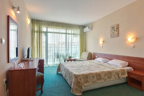 Hotel L&B- Free Parking - parking