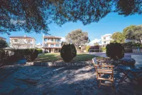 Sapphire Beach House Eretria - Villas