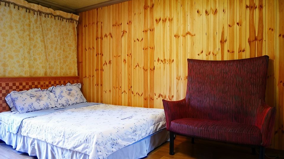 Yeongwol Riverside White House Pension