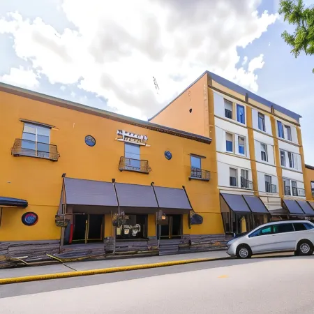 Adventure Hotel
