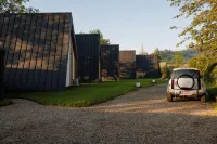 Reconnect Glamping Stulpicani - parking