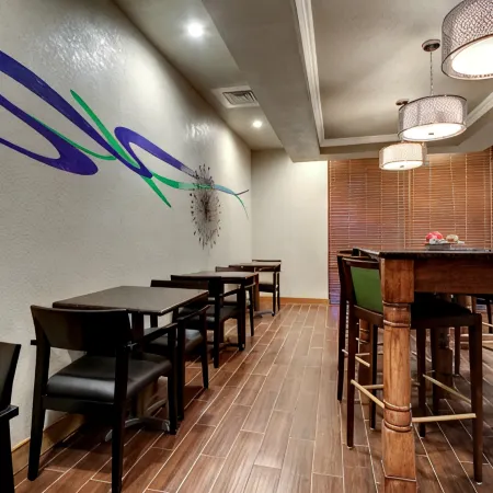 Holiday Inn Express MARSHFIELD (SPRINGFIELD AREA) by IHG