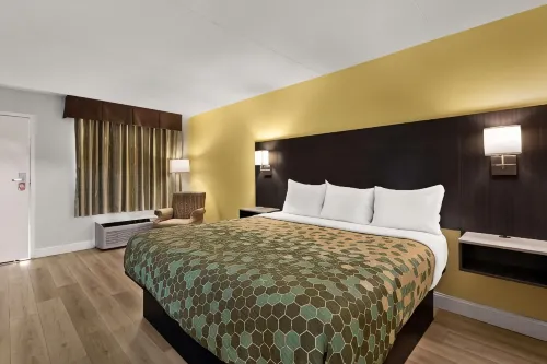 Econo Lodge White Pine Morristown I-81 & I-40 Split - 2-stjärniga