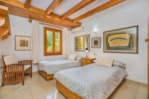 High Quality Designer Detached Villa from Artist Sculptor owner Miquel Cerda - Villaer