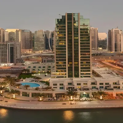 Marina Hotel Apartments Hotels in der Nähe von U-Bahnhof DAMAC Properties