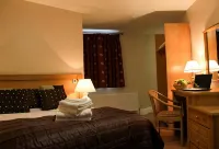 Murphys Hotel Hotels in Ballyvangour