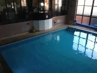 Inn on the Prom at the Fernlea Hotel - Pools
