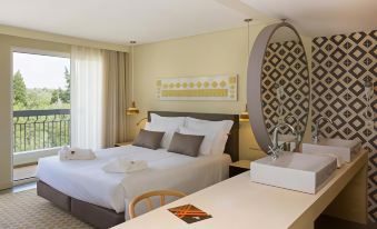 Ozadi Tavira Hotel