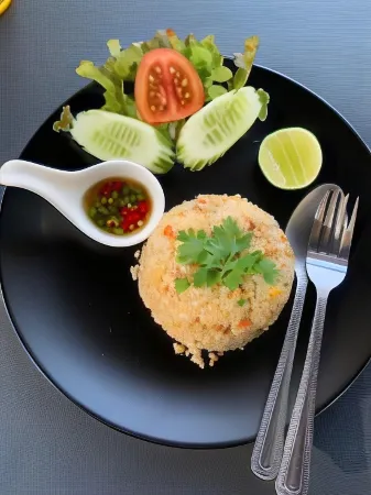 Naikhao Cafe and Resort Отели рядом с достопримечательностью «Wat Chang»