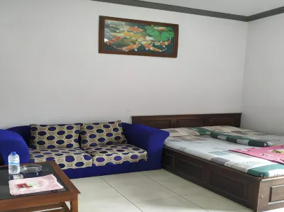 Hotel "NGEBEL INDAH" Hotels near Ke Kiri Watu Rumpuk Ke Kanan Telaga Ngebel