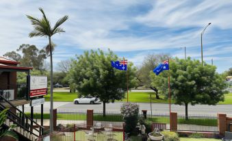 Early Australian Motor Inn