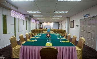 1. 호텔 세리 말레..