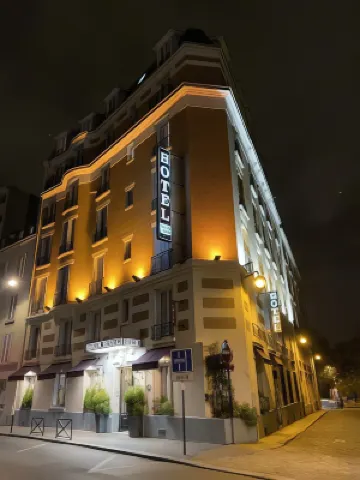 โรงแรมเวอร์จินา โรงแรมใกล้สุสานใต้ดินปารีส