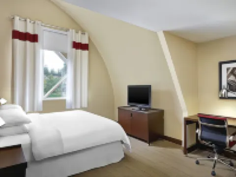 Four Points by Sheraton Surrey Hotels in Guildford