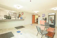 Super 8 by Wyndham McLean/Bloomington SW