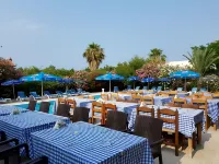 Paradise Hotels in Charkeia