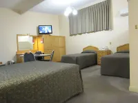 Glenelg Motel