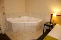 Tuscany Villas Whakatane Hotels in Whakatane