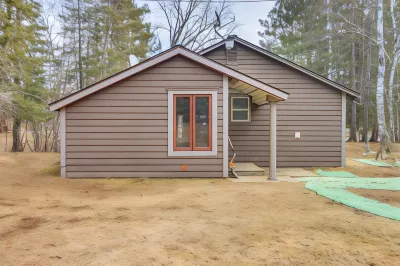 Waterfront Duluth Cabin w/ Deck & River View!