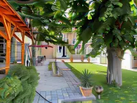 Eco House Hotels in 