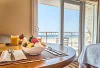 Reges Oceanfront Resort