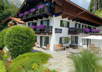 Bio Design Boutique Landhaus St Georg Hotels in Lenggries