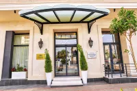 Le Palme Hotel Hotels near Chapelle de Santa Cruz