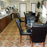 Clairmont Inn & Suites - Warren