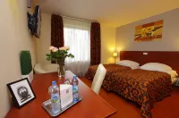 Hotel Gordon Hotels in Raszyn