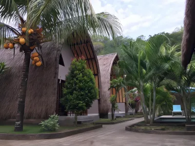 Bale Lumbung Bungalows Отели рядом с достопримечательностью «Кристал Бэй Наса Пенида»