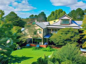 Leura House