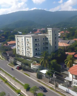 Boutique Hotel la Cordillera فنادق في سان بيدرو سولا