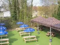 Crown & Anchor โรงแรมในแกรนแทม