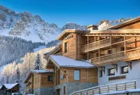 Hotel & Restaurant Les Escondus Hôtels à proximité de : Accrobranche Eygliers