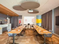 Ibis Sens فنادق في Sens