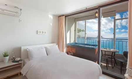 Taean House in the Heart Pension